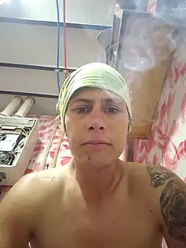 cdressupdiva online show from April 13, 2026, 8:07 am