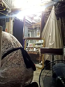 cdressupdiva online show from April 2, 2026, 5:14 am