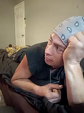 cdressupdiva online show from February 21, 2026, 9:17 pm