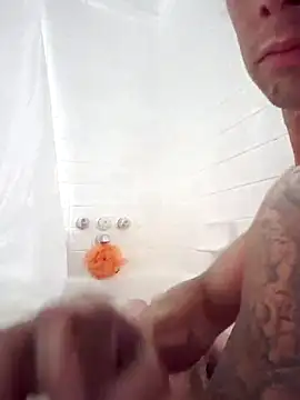 cdressupdiva online show from February 20, 2026, 1:02 am