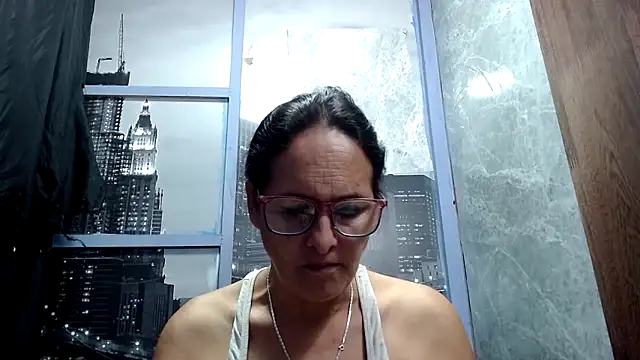 Nastylatinaxxx online show from April 12, 2026, 1:25 pm