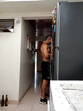 sebasxx97 online show from April 6, 2026, 2:07 pm