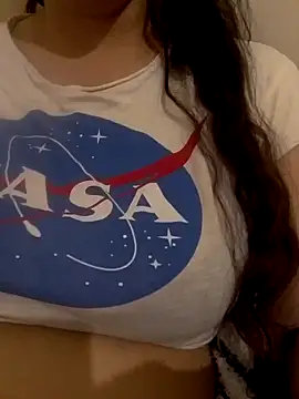 Snapshot of Zanoba-16 chatting on November 10, 2025, 10:37 pm Zanoba-16 online show from November 10, 2025, 10:37 pm