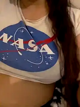 Snapshot of Zanoba-16 chatting on November 13, 2025, 7:01 am Zanoba-16 online show from November 13, 2025, 7:01 am