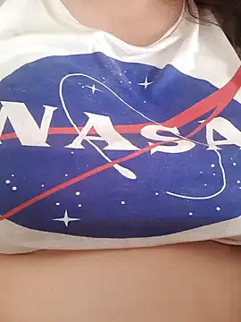 Snapshot of Zanoba-16 chatting on November 7, 2025, 9:58 am Zanoba-16 online show from November 7, 2025, 9:58 am