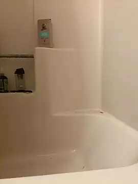 CreamyAustin online show from April 3, 2026, 11:55 pm