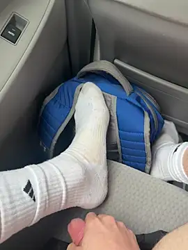 CreamyAustin online show from April 28, 2026, 7:29 pm