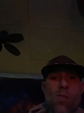 jeffyisabell online show from November 30, 2025, 10:38 am