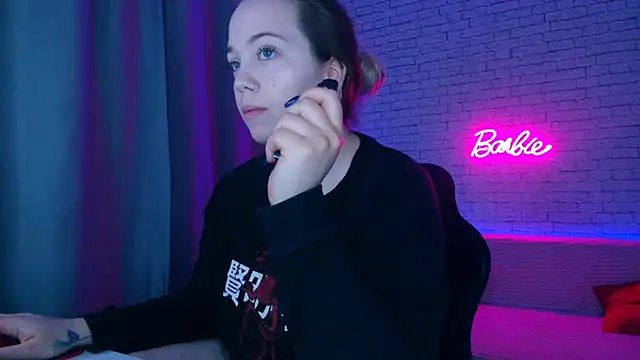 -Stacyy- online show from May 29, 2026, 3:23 am