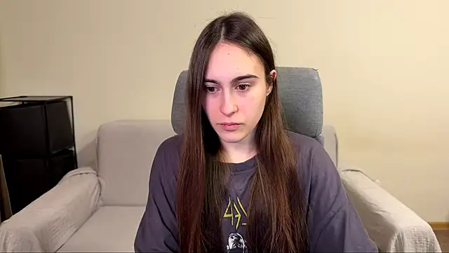 AliceKolltt online show from April 9, 2026, 9:43 pm