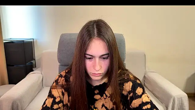 AliceKolltt online show from November 19, 2025, 9:31 am