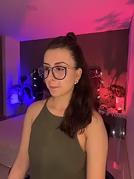 EmaSaenz online show from February 26, 2026, 11:05 pm