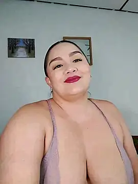 antoniamoreno82 online show from February 26, 2025, 8:36 pm