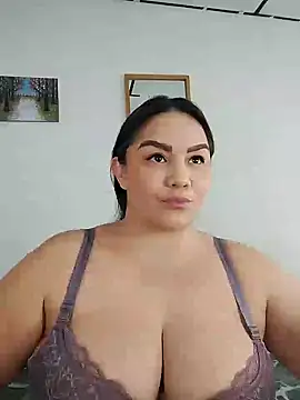 antoniamoreno82 online show from February 10, 2025, 8:00 pm