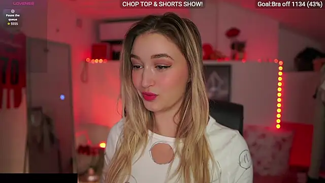 Snapshot of Alexis___Texas chatting on November 15, 2025, 2:43 pm Alexis Texas online show from November 15, 2025, 2:43 pm