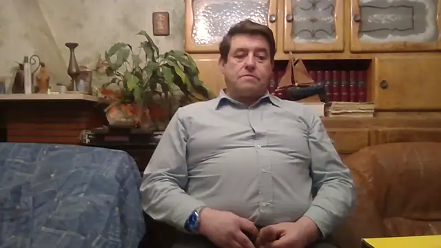 Snapshot of sympatrique chatting on February 19, 2025, 5:49 pm sympatrique online show from February 19, 2025, 5:49 pm