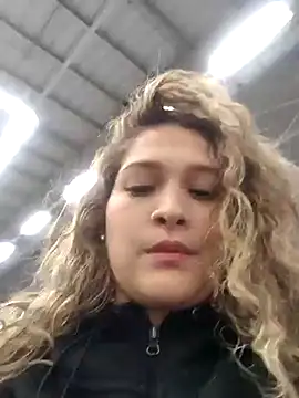 Snapshot of Sara_smiiith211 chatting on March 18, 2025, 1:02 am Sara smiiith211 online show from March 18, 2025, 1:02 am