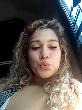 Snapshot of Sara_smiiith211 chatting on February 7, 2025, 9:04 pm Sara smiiith211 online show from February 7, 2025, 9:04 pm