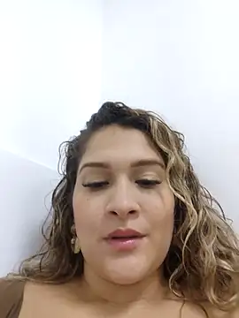 Snapshot of Sara_smiiith211 chatting on March 16, 2025, 3:47 am Sara smiiith211 online show from March 16, 2025, 3:47 am