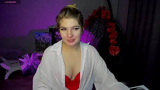 Snapshot of lily_williamss chatting on October 3, 2025, 12:14 am lily williamss online show from October 3, 2025, 12:14 am
