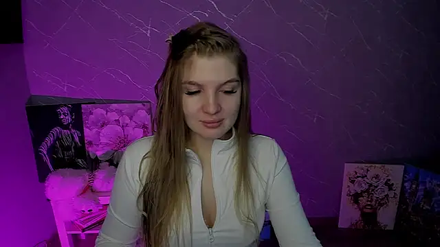 lily williamss online show from May 15, 2026, 11:36 pm