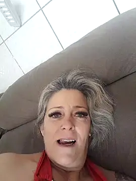 marcialoira online show from October 25, 2025, 12:39 pm