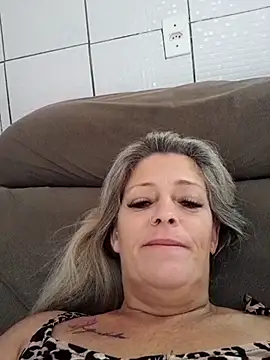 marcialoira online show from March 18, 2025, 12:06 pm