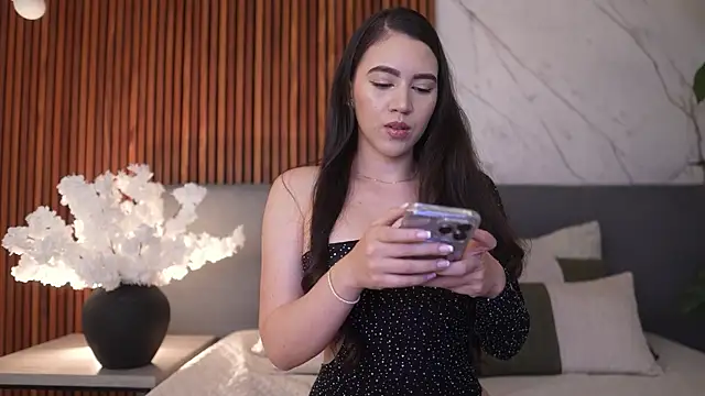 Snapshot of Amelia_Rouse chatting on December 22, 2025, 9:59 pm Amelia Rouse online show from December 22, 2025, 9:59 pm