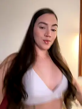 Snapshot of Amelia_Rouse chatting on November 25, 2025, 6:41 pm Amelia Rouse online show from November 25, 2025, 6:41 pm