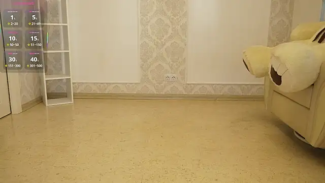 hannah lourens online show from November 15, 2025, 10:41 am