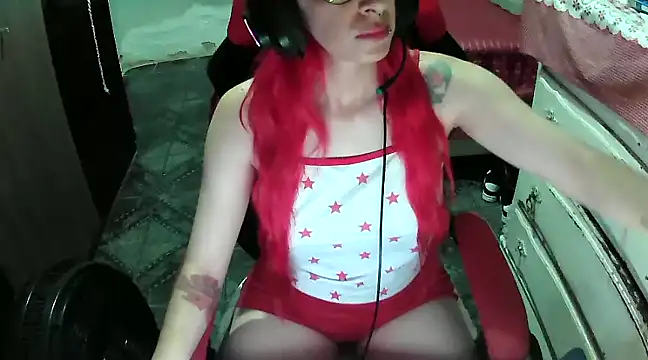 Snapshot of ManuEscarlate13 chatting on January 3, 2025, 5:39 am ManuEscarlate13 online show from January 3, 2025, 5:39 am