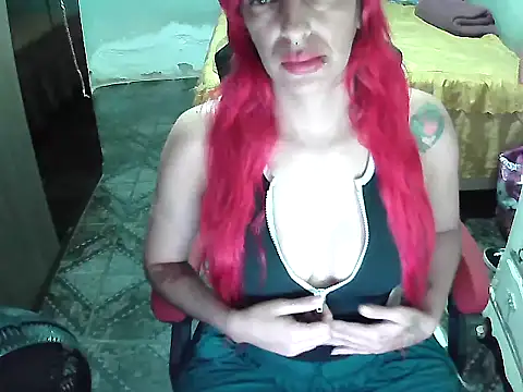 Snapshot of ManuEscarlate13 chatting on January 31, 2025, 9:48 pm ManuEscarlate13 online show from January 31, 2025, 9:48 pm