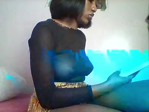 Queeen model online show from April 11, 2026, 10:35 pm