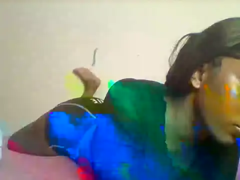 Queeen model online show from February 16, 2026, 5:55 pm