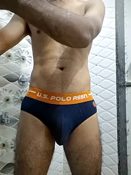 Snapshot of Kamarasa69 chatting on April 12, 2026, 4:43 pm Kamarasa69 online show from April 12, 2026, 4:43 pm