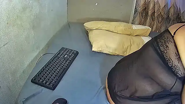 BustyThickyAss online show from May 12, 2026, 6:54 am