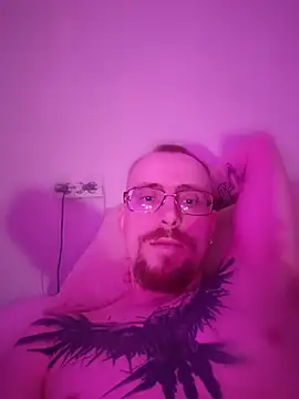 DavidMikli online show from June 10, 2026, 12:23 am