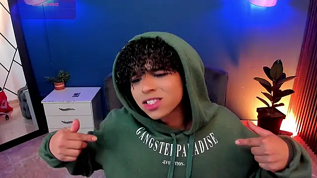 Snapshot of Noah_Smith04 chatting on November 7, 2025, 4:39 am Noah Smith04 online show from November 7, 2025, 4:39 am