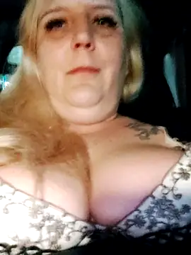 Snapshot of BecciDeluxe chatting on January 10, 2026, 5:14 am BecciDeluxe online show from January 10, 2026, 5:14 am