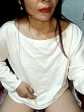 Blythe 69 online show from October 31, 2025, 1:02 am