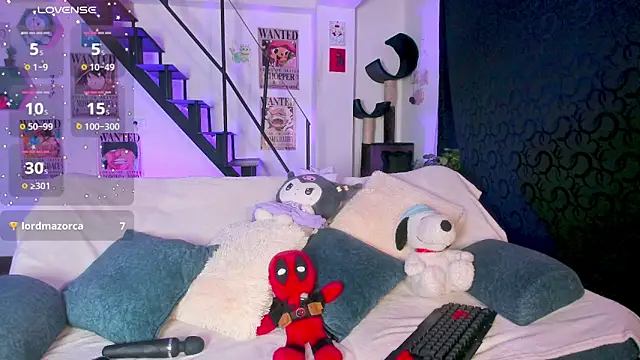 Snapshot of MonxxsLove chatting on November 29, 2025, 4:12 am MonxxsLove online show from November 29, 2025, 4:12 am