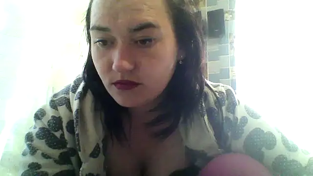 HollyLaBerry online show from May 14, 2026, 5:48 am