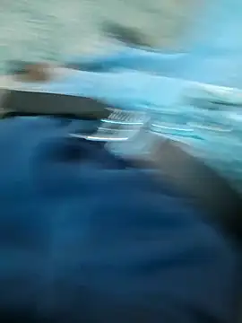 Snapshot of LongDickZee562 chatting on January 14, 2025, 11:37 pm LongDickZee562 online show from January 14, 2025, 11:37 pm