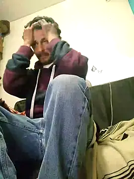 Snapshot of LongDickZee562 chatting on January 28, 2025, 5:43 am LongDickZee562 online show from January 28, 2025, 5:43 am