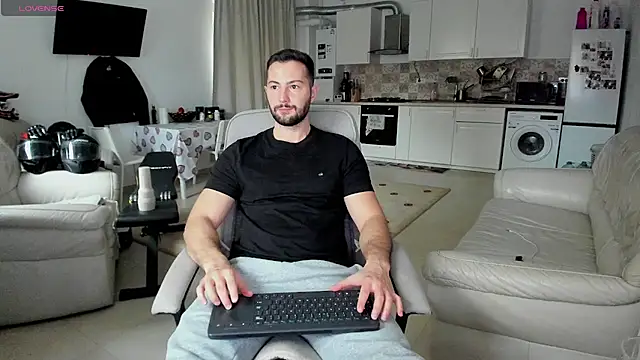 ZackFraser online show from October 27, 2025, 10:38 am