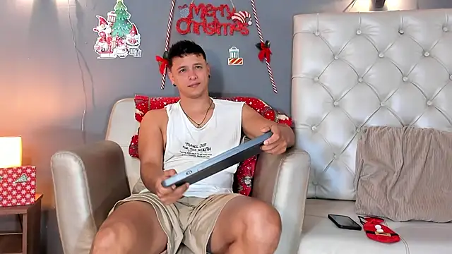 MITCHELL BURNS online show from December 20, 2024, 1:33 pm