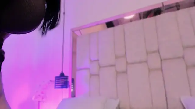 Snapshot of Kleverly_Manson1 chatting on February 22, 2026, 4:15 am Kleverly Manson1 online show from February 22, 2026, 4:15 am