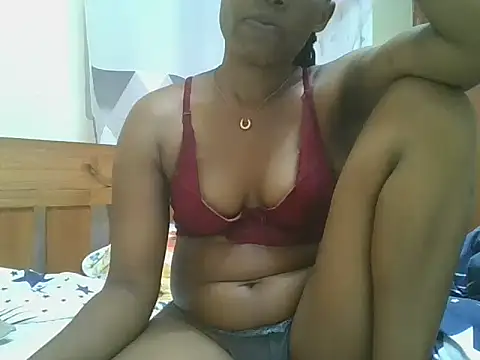 Snapshot of Sweetchoco5 chatting on September 20, 2025, 4:23 pm Sweetchoco5 online show from September 20, 2025, 4:23 pm