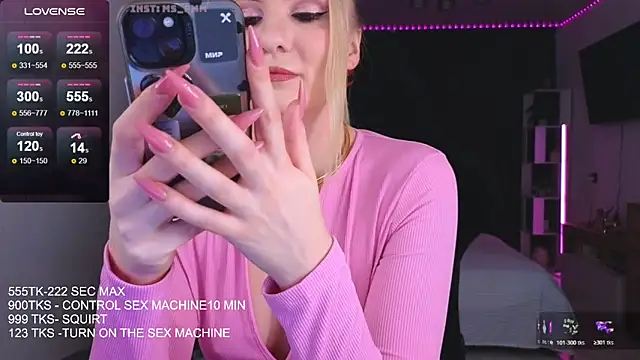 Snapshot of Maria_Shy chatting on December 2, 2025, 4:58 am Maria Shy online show from December 2, 2025, 4:58 am