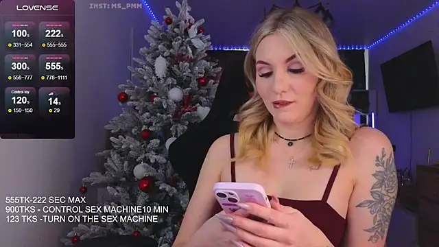 Snapshot of Maria_Shy chatting on December 15, 2025, 6:30 am Maria Shy online show from December 15, 2025, 6:30 am